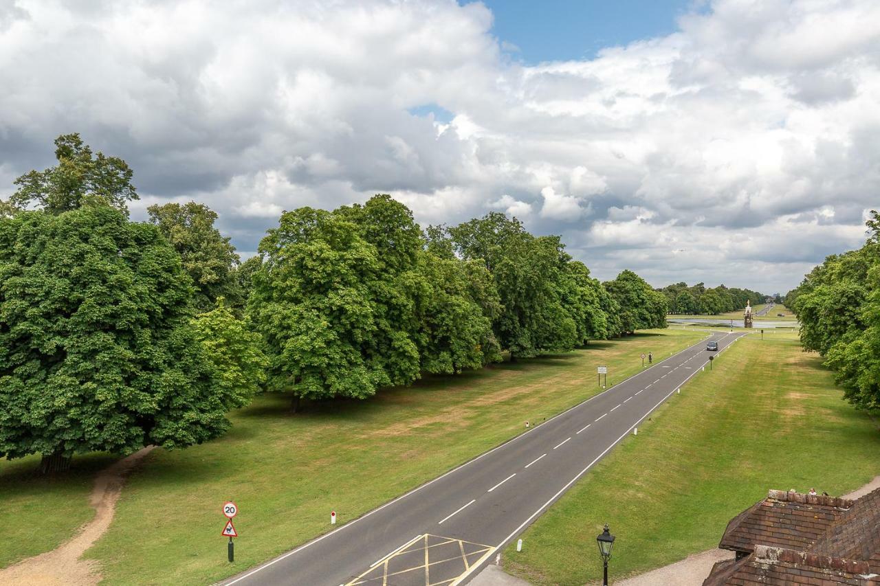The Lion Gate Apartments East Molesey Eksteriør bilde